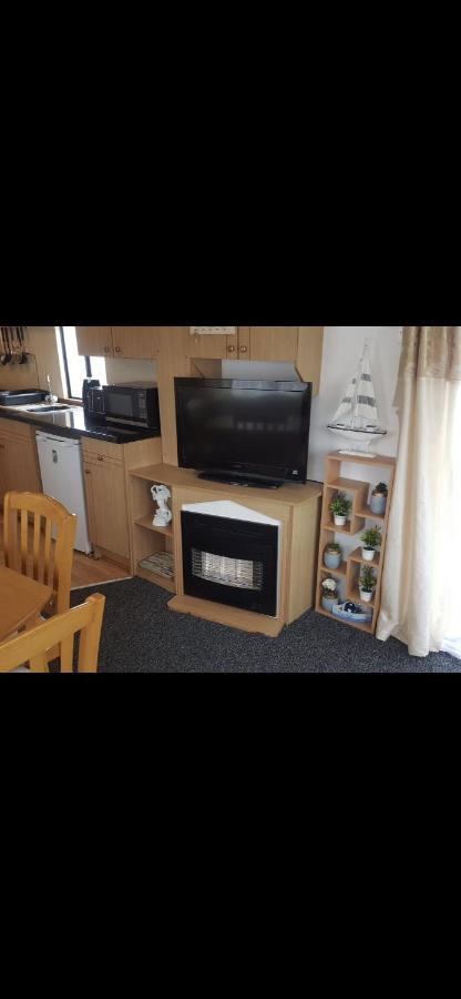 Campsite 3 Bed Caravan Skegness 137 Sealands- Old Caravan Hence Cheap Price !! Ingoldmells