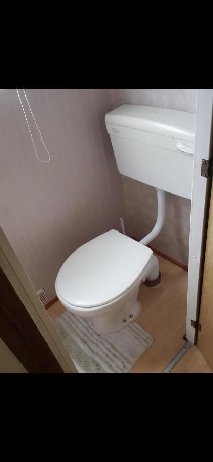 3 Bed Caravan Skegness 137 Sealands- Old Caravan Hence Cheap Price !! * Ingoldmells